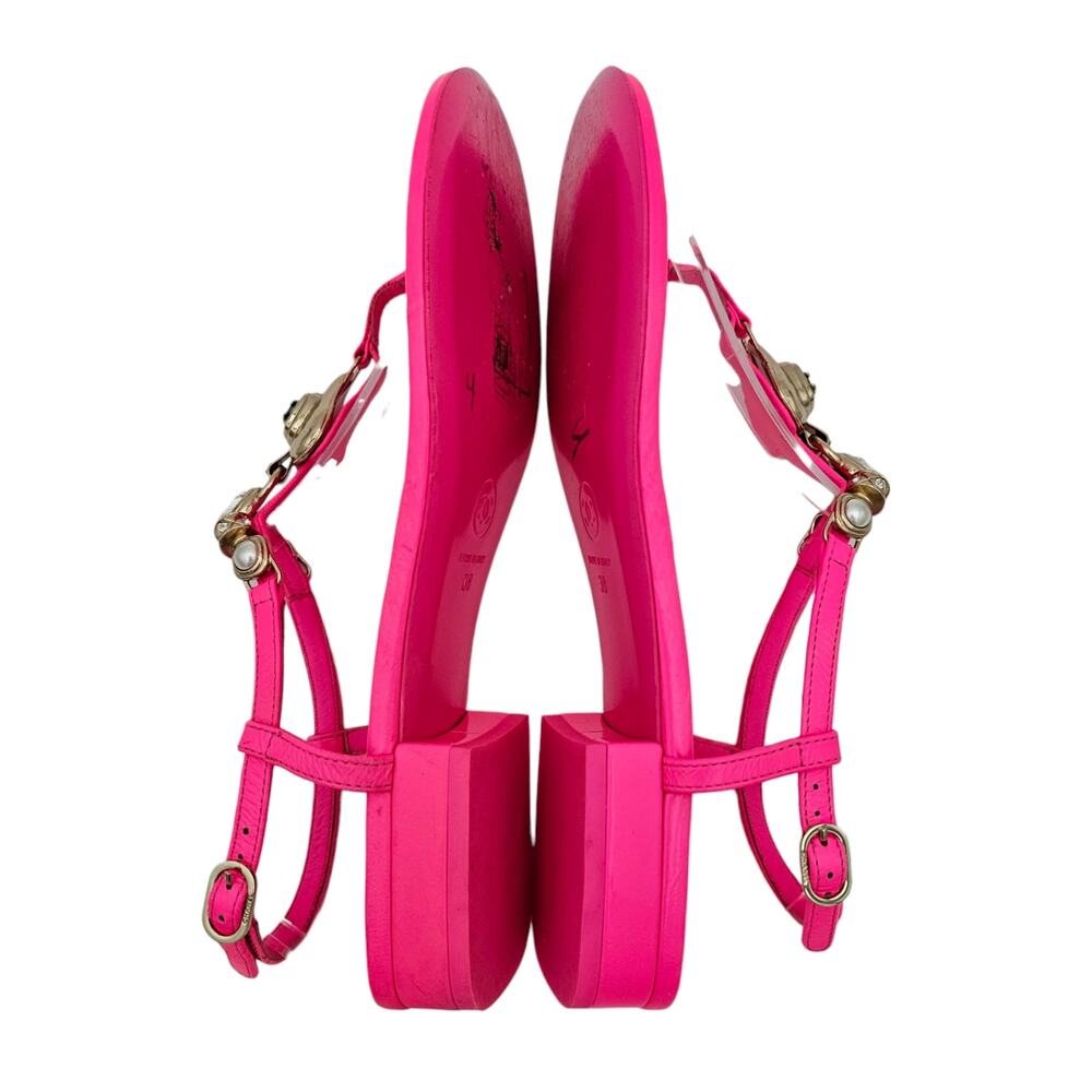 Chanel CC Heart Thong Flat Sandal Neon Hot Pink Leather Gold Size 38 US 7 7.5 - Picture 4 of 12